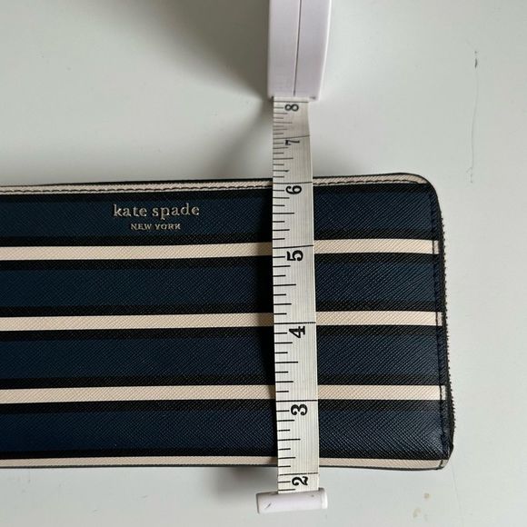 Kate Spade Zip Around Wallet - Picture 4 of 6